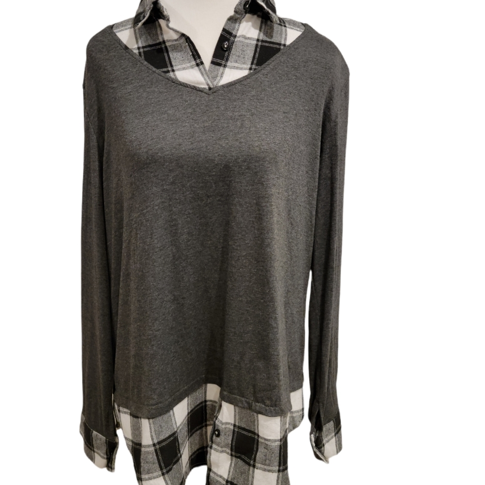 Top XL Black White Plaid and Gray Pullover